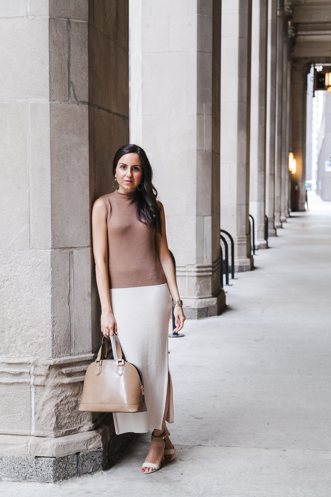 Yana Puaca of NoMad Luxuries wears a two tone dress from Mango for Fall Style in Chicago