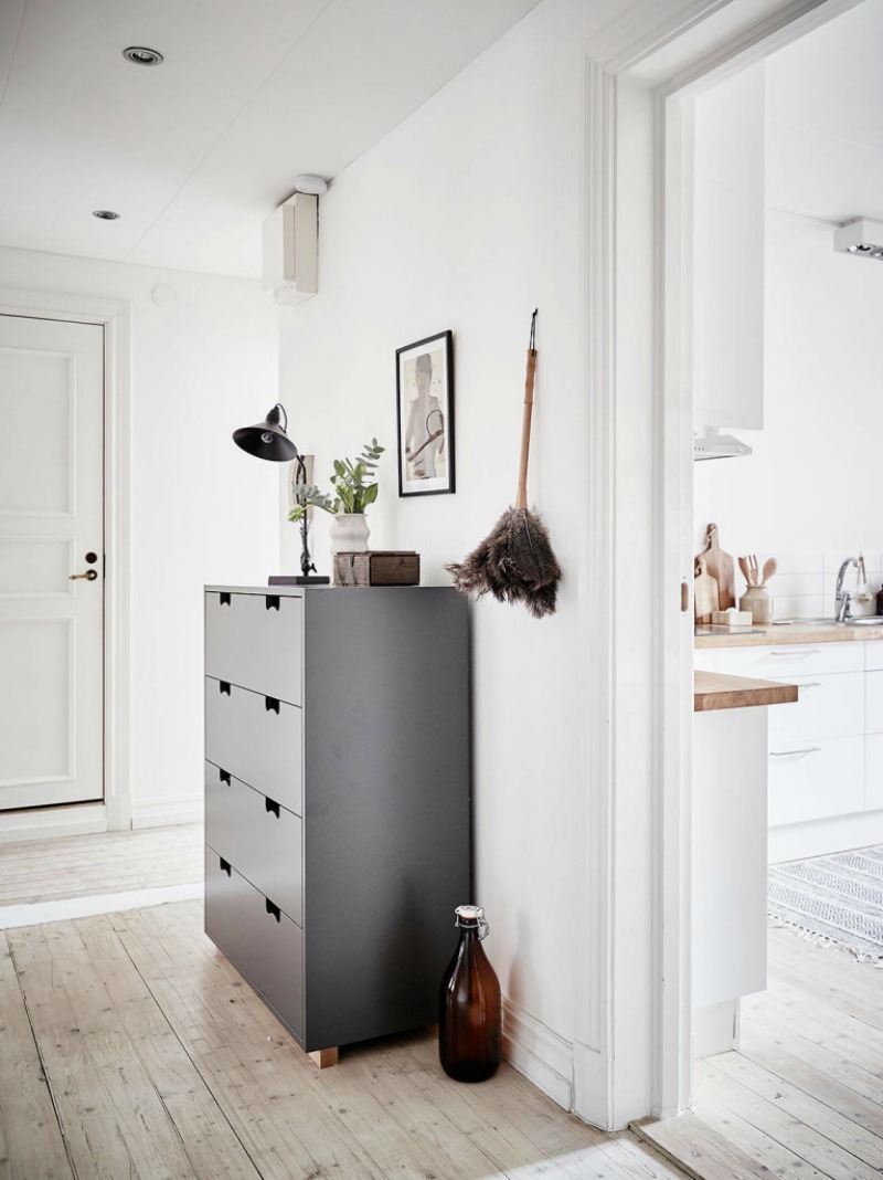 Home Tour of a modern and minimal monochromatic home in Sweden