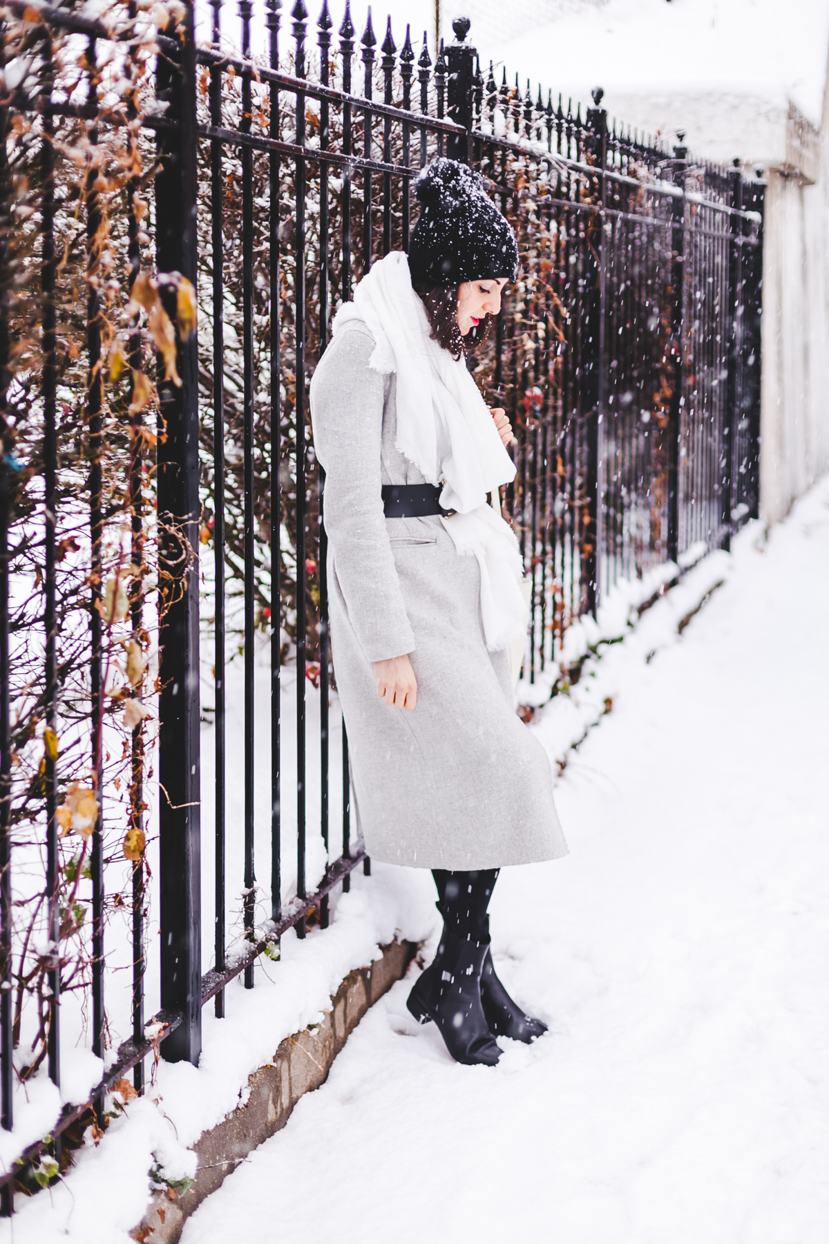 Yana Frigelis of NoMad Luxuries wearinga gray wool coat from zara for winter and new years resolutions