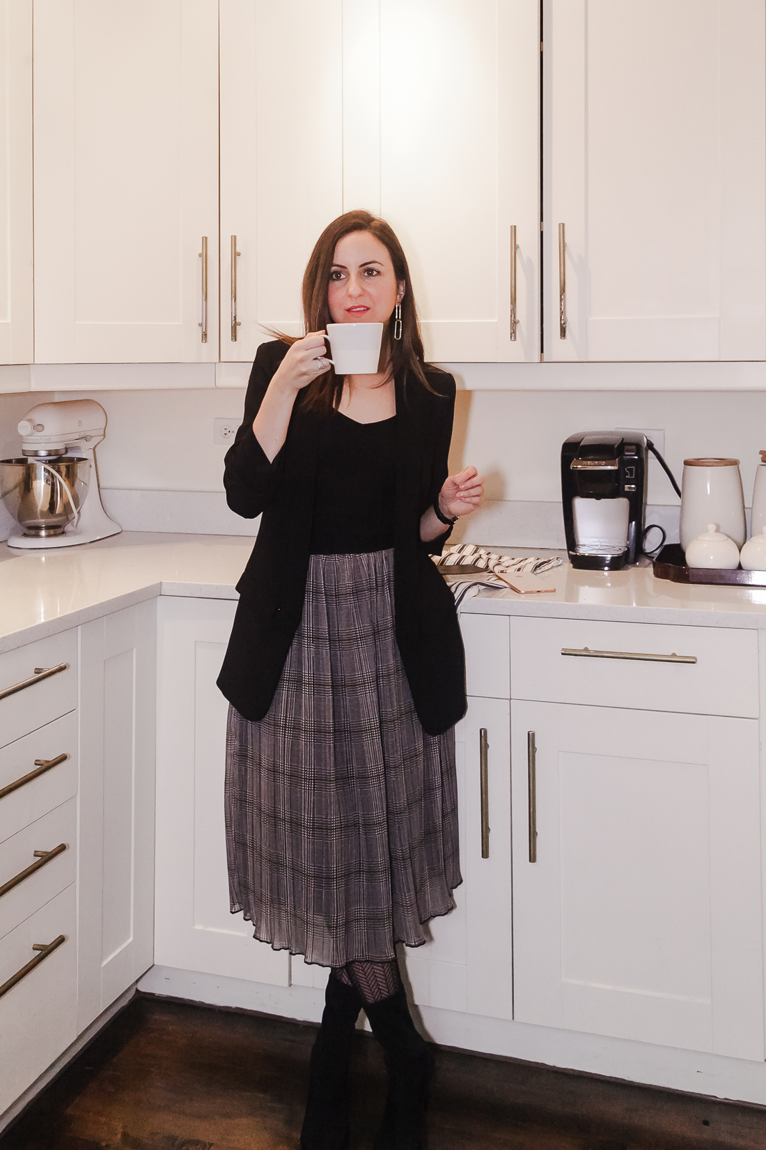 Yana Frigelis of NoMad Luxuries sharing her 5 tips to become a morning person