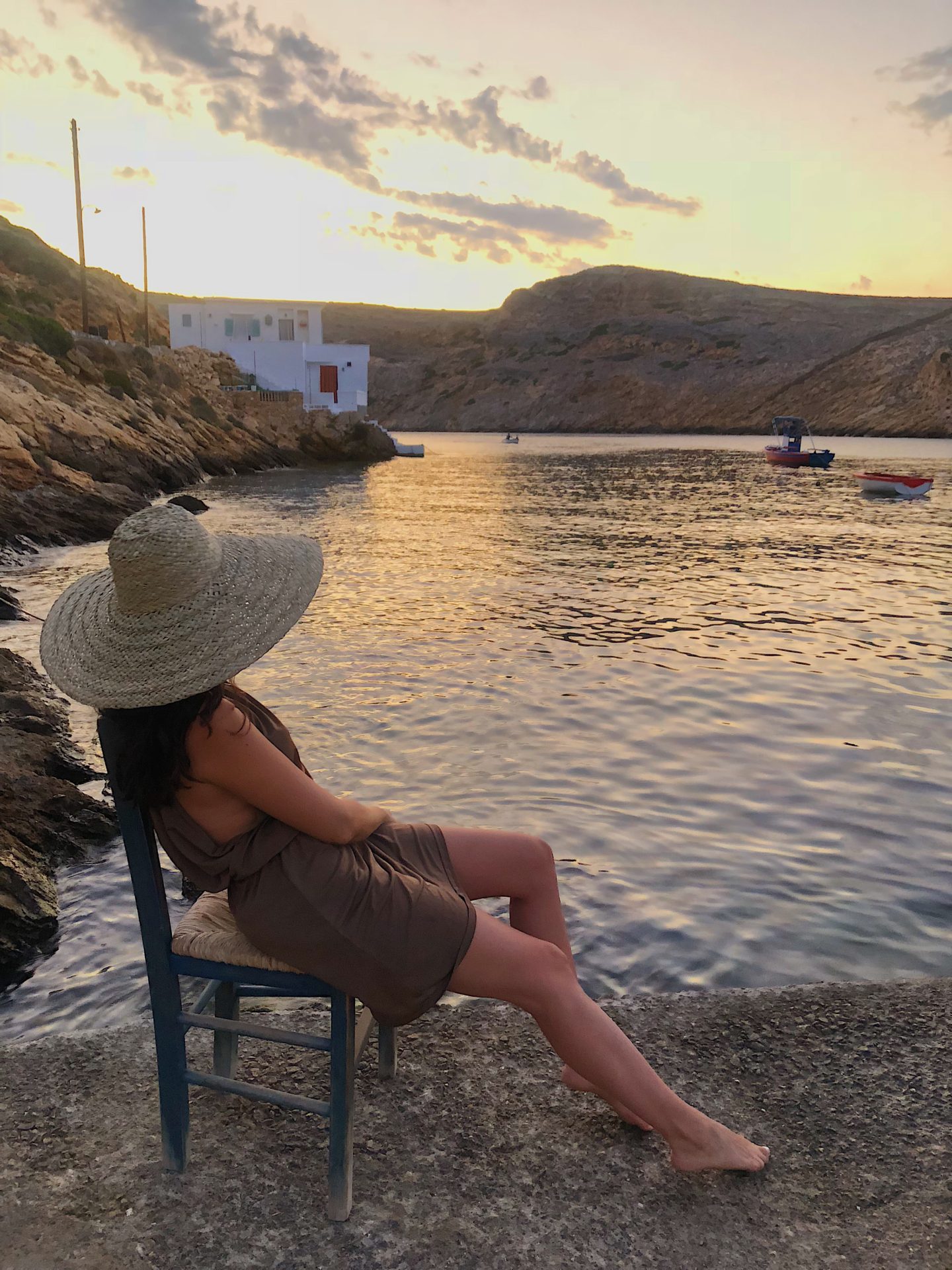 A GUIDE TO CHARMING AND DELICIOUS SIFNOS - Nomad Luxuries